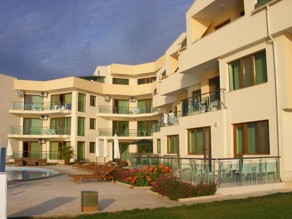 Privat Apartament Golf Coast 卡瓦尔纳 外观 照片